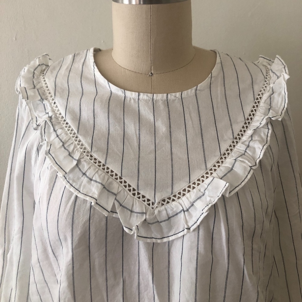 Adorable Madewell prairie, peasant bohemian blouse